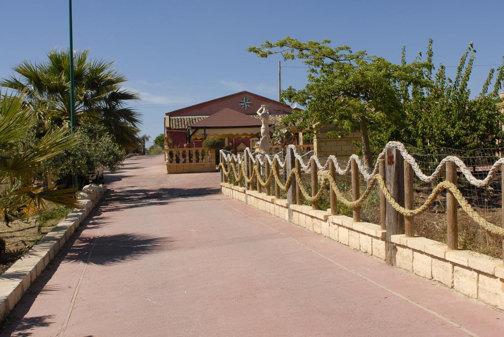 Agriturismo Duca Di San Martino Villa Partanna Exteriör bild